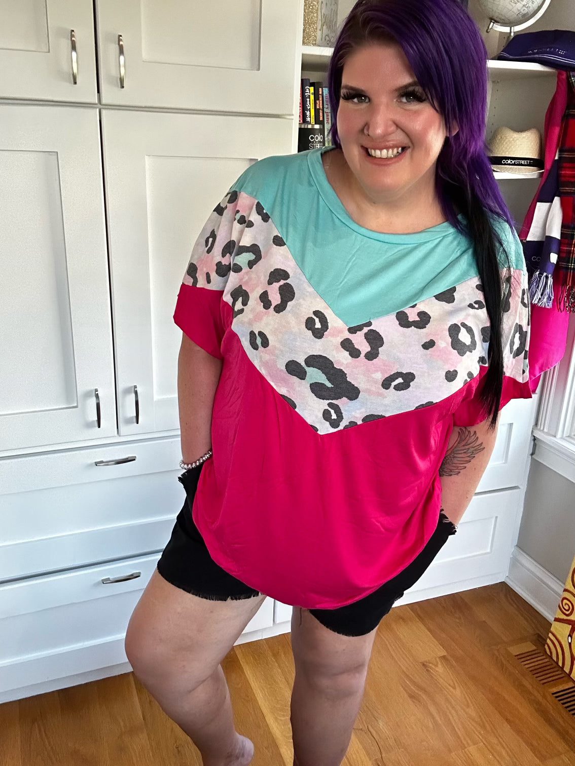 V-Shape Multi Block Top Mint/Leopard/Hot Pink